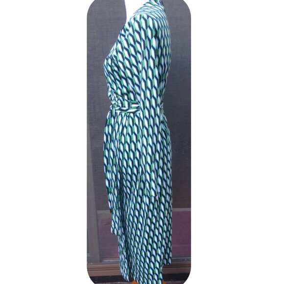 NEW Diane Von Furstenberg X Target Midi Arrow Geo Green Wrap Dress MEDIUM $50 - Picture 4 of 7